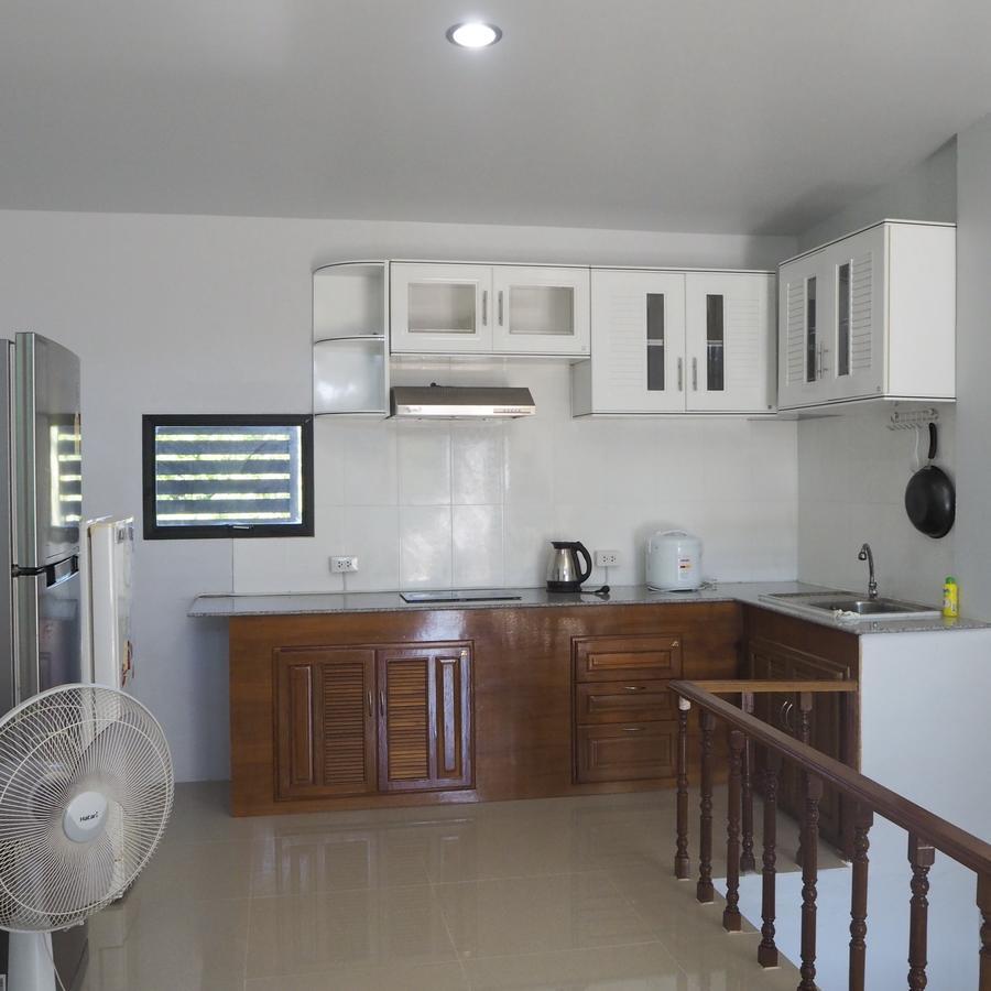Poonsap Apartment Ban Ai Dao Екстер'єр фото